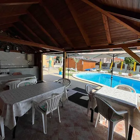 16 * 기에네스디아스